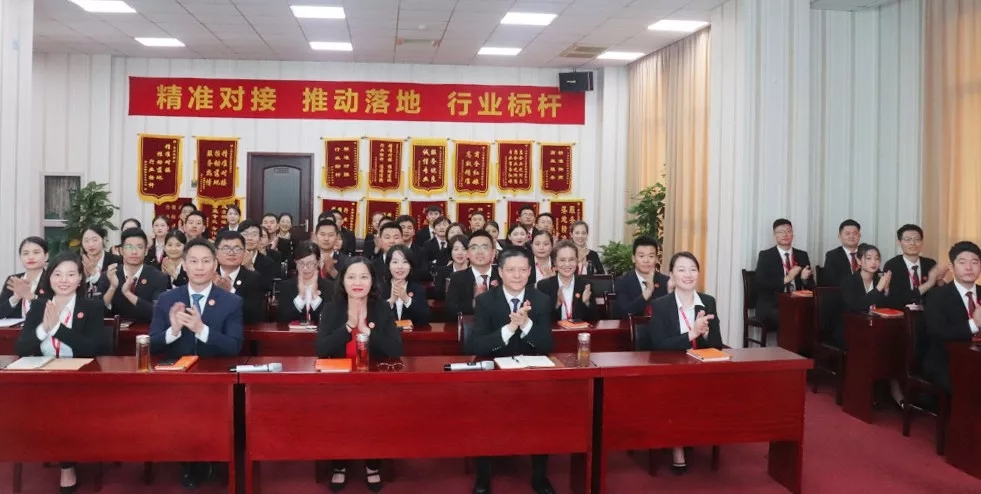 【項(xiàng)目評估會】東方龍商務(wù)集團(tuán)舉行九月下旬項(xiàng)目評估會,30個優(yōu)質(zhì)項(xiàng)目經(jīng)評估可對接全國政府園區(qū)! 【項(xiàng)目評估會】東方龍商務(wù)集團(tuán)舉行九月下旬項(xiàng)目評估會,30個優(yōu)質(zhì)項(xiàng)目經(jīng)評估可對接全國政府園區(qū)!