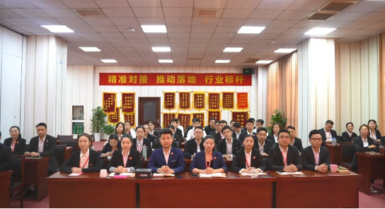 提升招商引資團(tuán)隊(duì)必備素養(yǎng)！東方龍商務(wù)集團(tuán)成功開展“3＋1”專題職業(yè)培訓(xùn)！