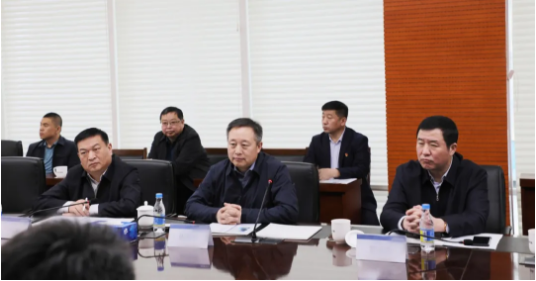 全速推進投資選址項目早落地、早投產(chǎn)！黑龍江某地方政府實地考察清潔能源設(shè)備制造企業(yè)