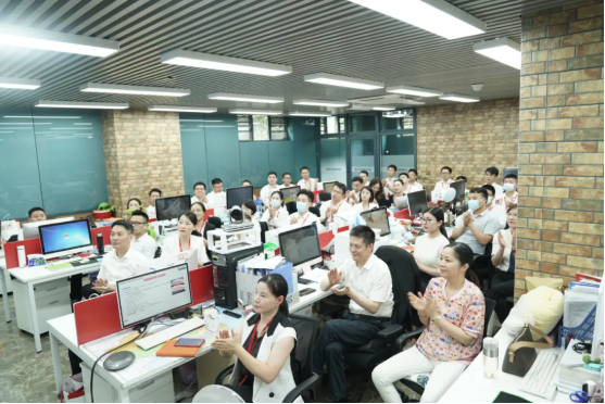 今年以來，項(xiàng)目量質(zhì)并重創(chuàng)新高！8月中旬，集團(tuán)成功通過38個(gè)優(yōu)質(zhì)投資選址項(xiàng)目