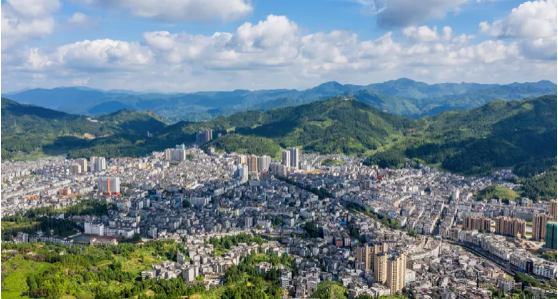 集團(tuán)全力助推福建省周寧縣委托招商引資，打造宜居宜業(yè)宜游的“云端之城”