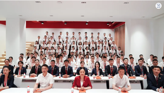  三地齊亮相，拼干勁，創(chuàng)戰(zhàn)績！集團(tuán)成功舉行9月份委托招商引資經(jīng)營服務(wù)分析暨“大干100天”動(dòng)員誓師大會(huì)