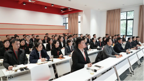 繆力同心，向年度目標(biāo)任務(wù)發(fā)起“總攻”！12月中旬，集團(tuán)成功通過(guò)44個(gè)優(yōu)質(zhì)投資選址項(xiàng)目
