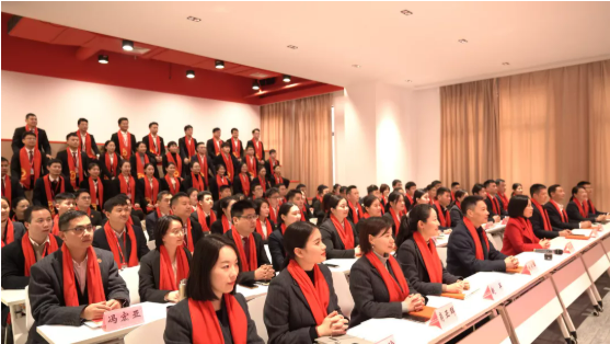 行而不輟，未來(lái)可期！集團(tuán)舉行2021年度總結(jié)表彰大會(huì)暨2022年度目標(biāo)責(zé)任書簽訂大會(huì)