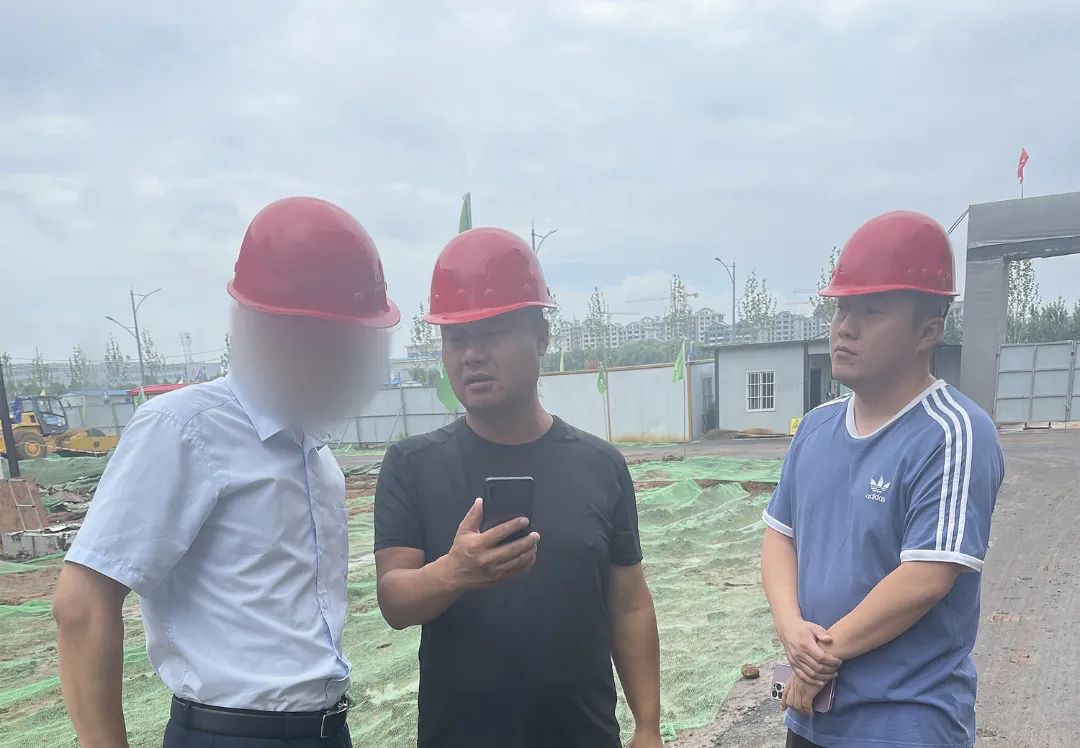 暢銷全球60多個(gè)國家和地區(qū)！智能服務(wù)型機(jī)器人生產(chǎn)擴(kuò)建投資選址項(xiàng)目方赴山西某地方政府參觀考察
