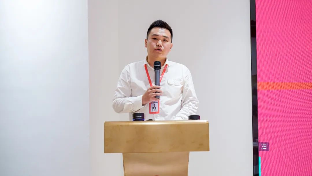 燃情征戰(zhàn)，決勝決戰(zhàn)下半年！東方龍商務(wù)集團(tuán)成功舉行6-7月份月度總結(jié)會