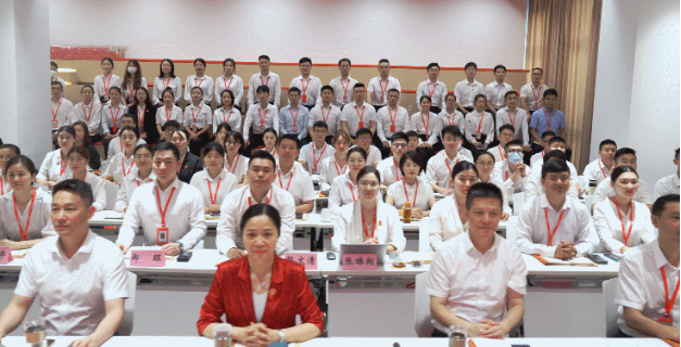 燃情征戰(zhàn)，決勝決戰(zhàn)下半年！東方龍商務(wù)集團(tuán)成功舉行6-7月份月度總結(jié)會