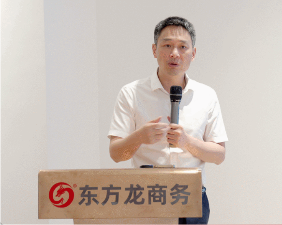 強(qiáng)招商，推項(xiàng)目，穩(wěn)投資，促發(fā)展！9月上旬，集團(tuán)成功通過(guò)30個(gè)優(yōu)質(zhì)投資選址項(xiàng)目