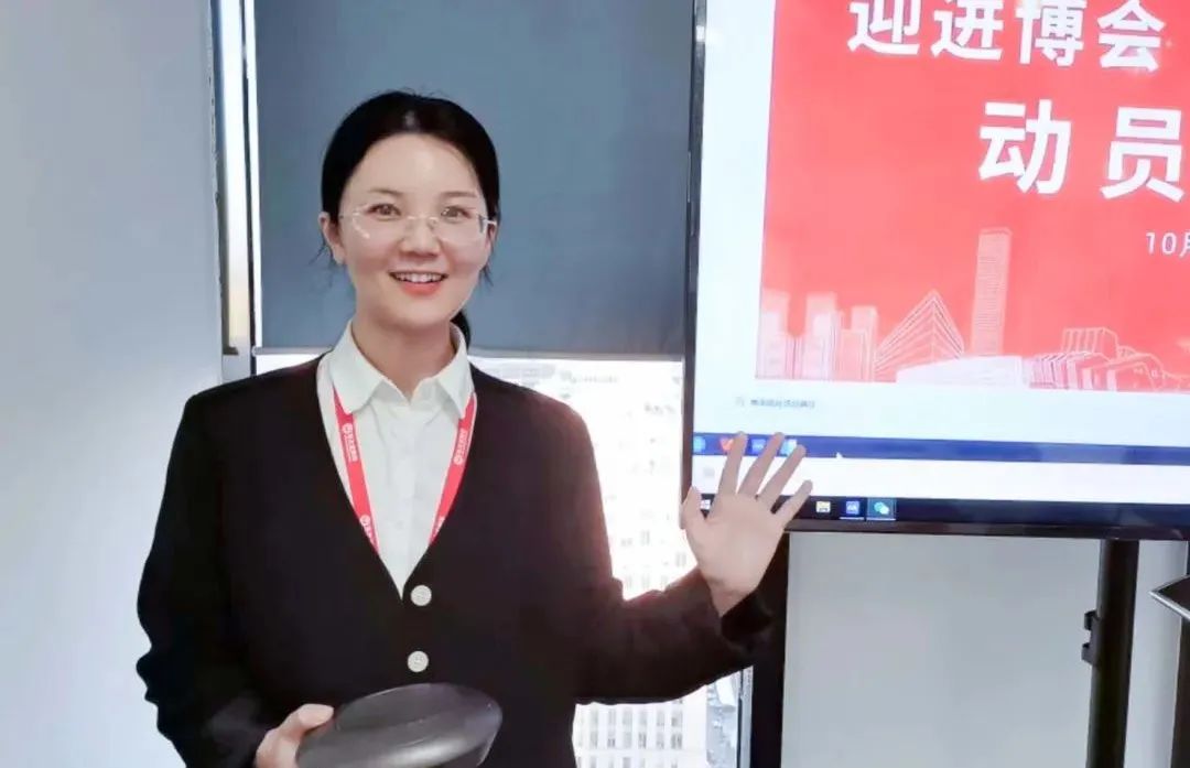 【月度總結(jié)】喜迎進博，奮戰(zhàn)百日，決勝2022！東方龍商務集團成功舉行9月份月度總結(jié)會