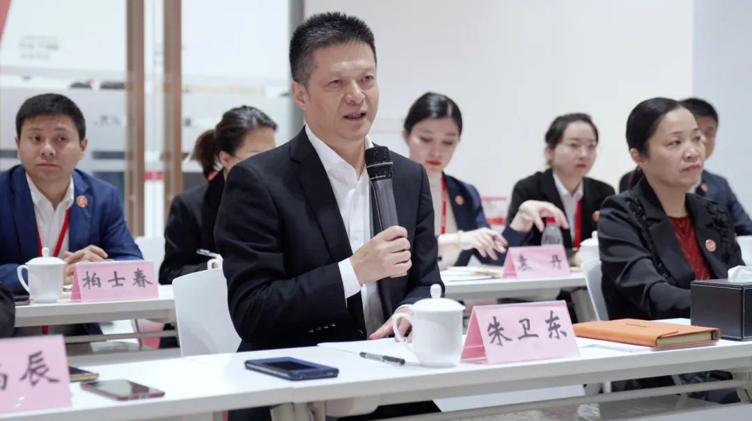 甘肅隴南市長(zhǎng)帶隊(duì)蒞臨東方龍商務(wù)集團(tuán)考察座談