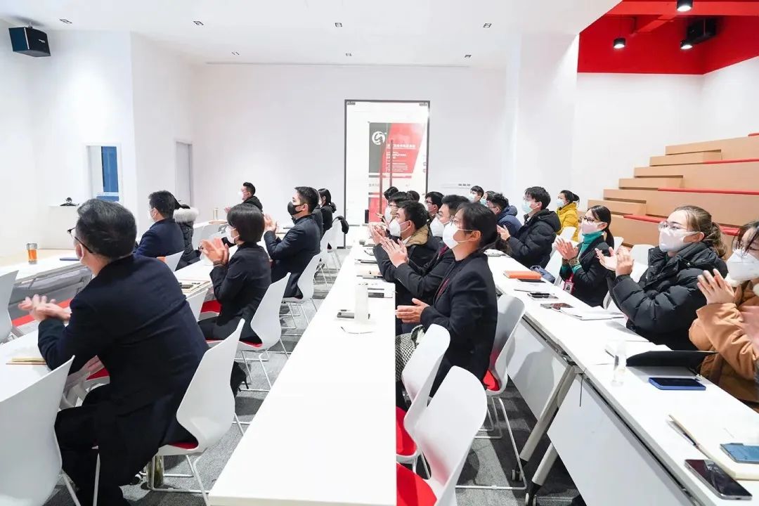 力克疫情影響，多措并舉強開發(fā)，優(yōu)服務(wù)，提質(zhì)效！12月中旬，集團(tuán)成功通過18個優(yōu)質(zhì)投資選址項目