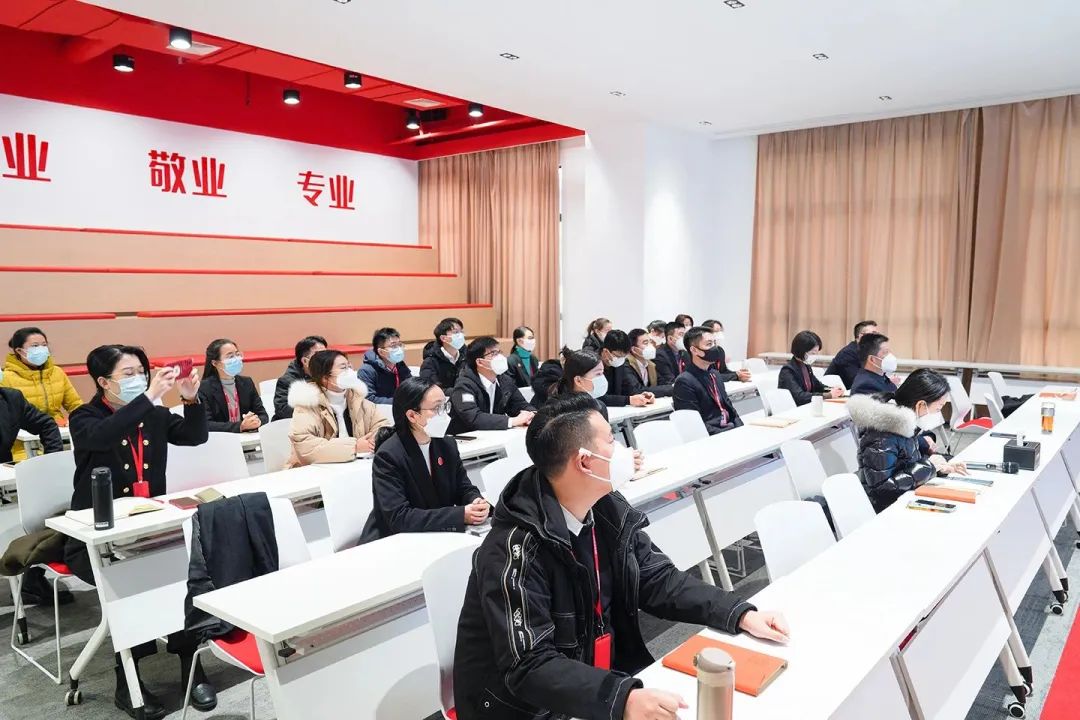 力克疫情影響,多措并舉強開發(fā),優(yōu)服務(wù),提質(zhì)效!12月中旬,集團(tuán)成功通過18個優(yōu)質(zhì)投資選址項目 力克疫情影響,多措并舉強開發(fā),優(yōu)服務(wù),提質(zhì)效!12月中旬,集團(tuán)成功通過18個優(yōu)質(zhì)投資選址項目