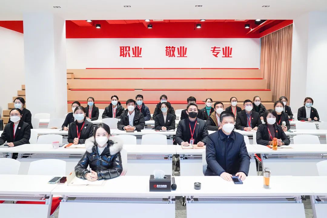 力克疫情影響，多措并舉強開發(fā)，優(yōu)服務(wù)，提質(zhì)效！12月中旬，集團(tuán)成功通過18個優(yōu)質(zhì)投資選址項目
