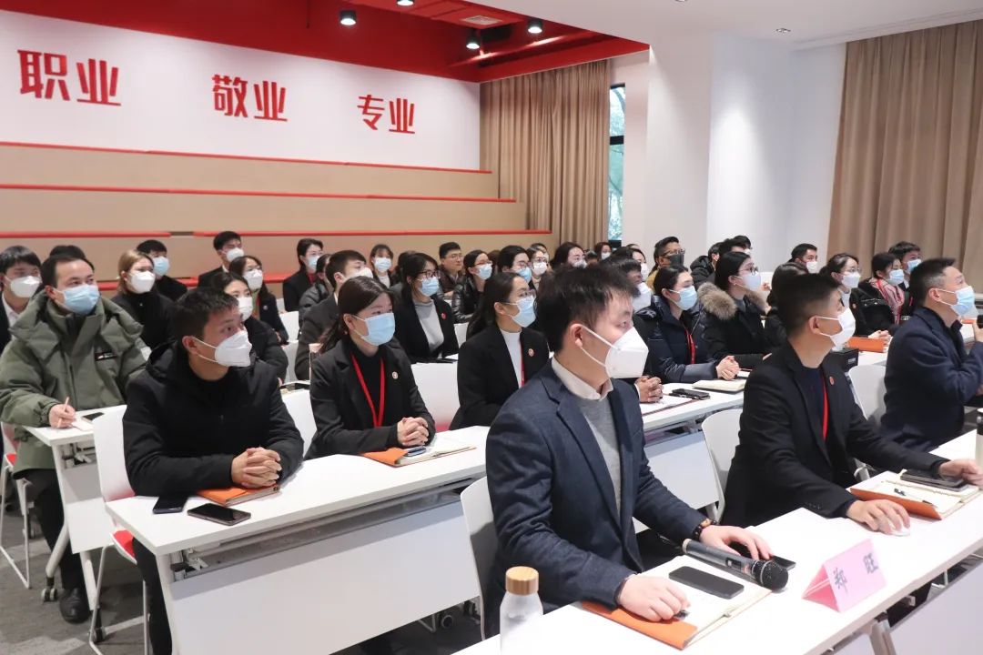 大干100天，決勝決戰(zhàn)第四季度，攻堅沖刺年度總?cè)蝿?wù)！12月下旬，集團(tuán)成功通過25個優(yōu)質(zhì)投資選址項(xiàng)目