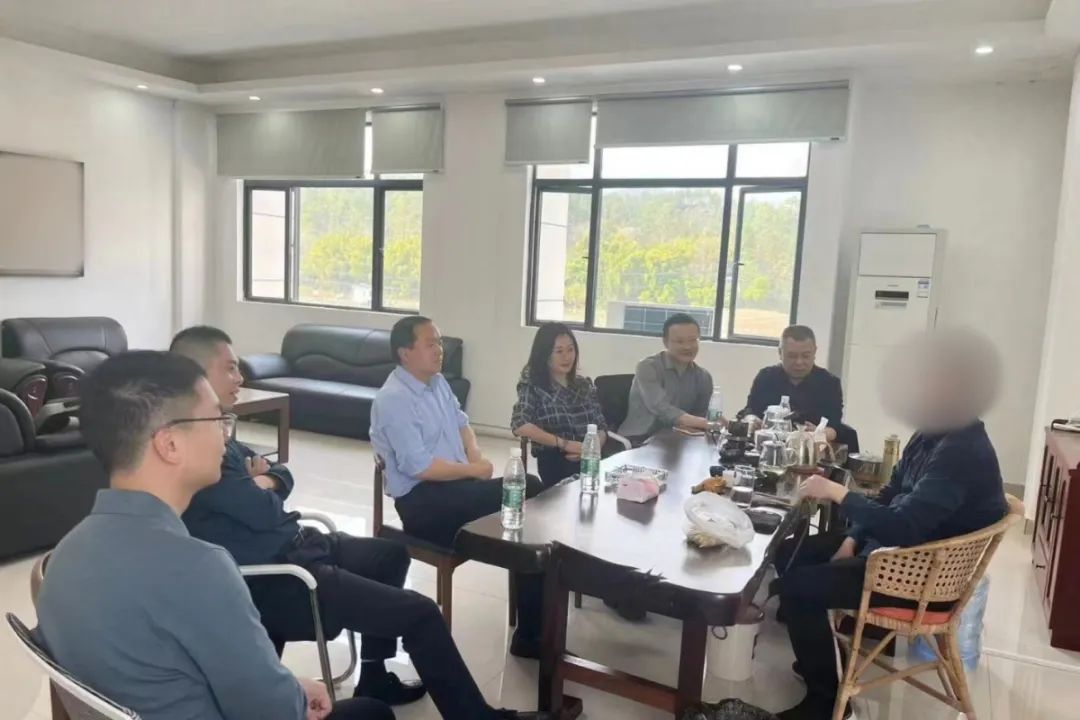 老牌制造商，為富士康等知名企業(yè)長期供貨！四川某地方政府實地對接高端光電材料配件生產(chǎn)投資選址項目
