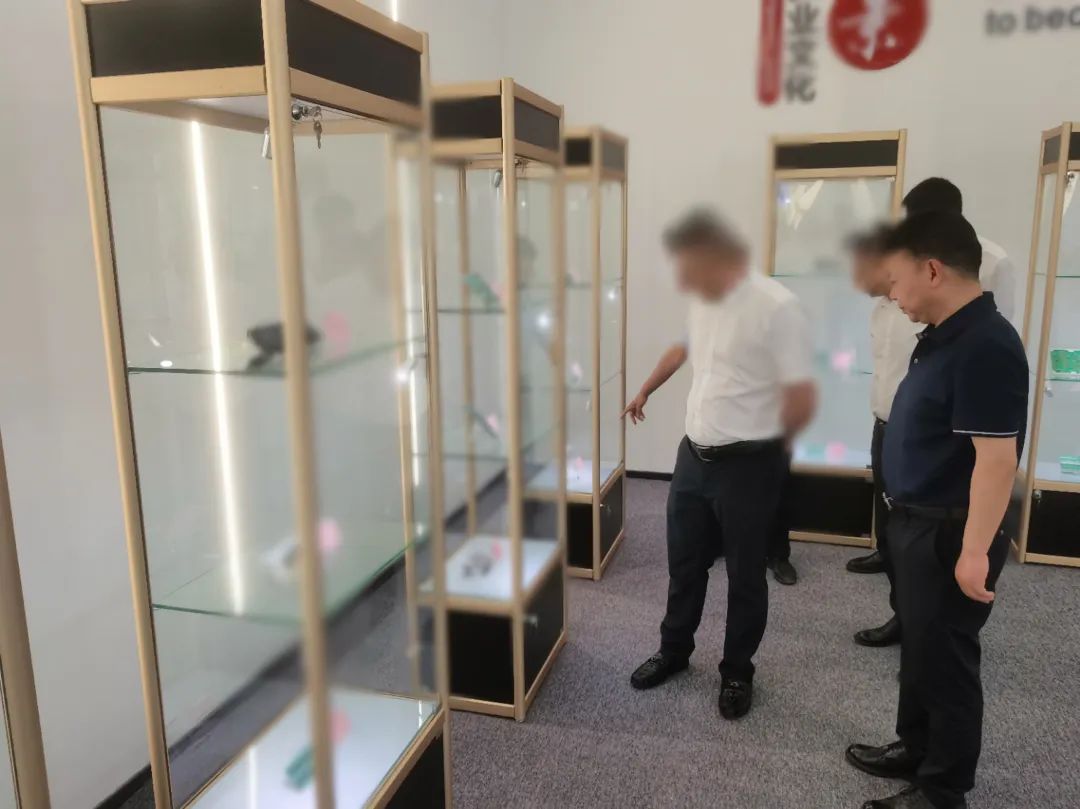 投資額30億！智能終端產(chǎn)品生產(chǎn)投資選址項目方反向考察四川某地方政府