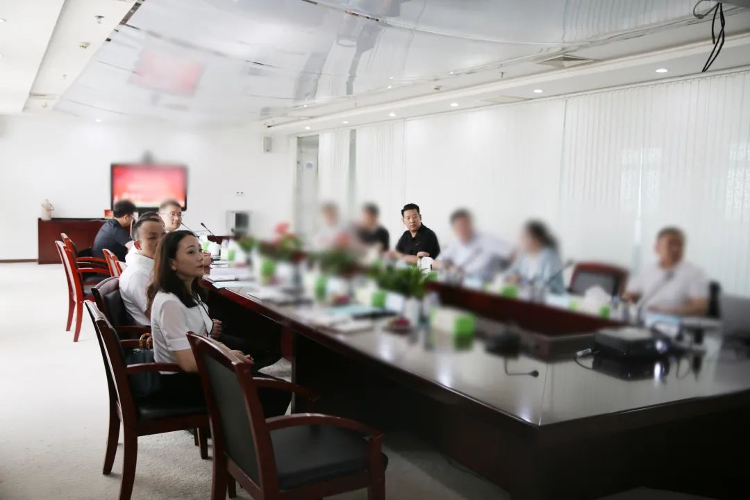 百億規(guī)模大型集團(tuán)公司，投資50億！四川某地方政府實(shí)地對(duì)接新型鋰電池生產(chǎn)擴(kuò)建投資選址項(xiàng)目
