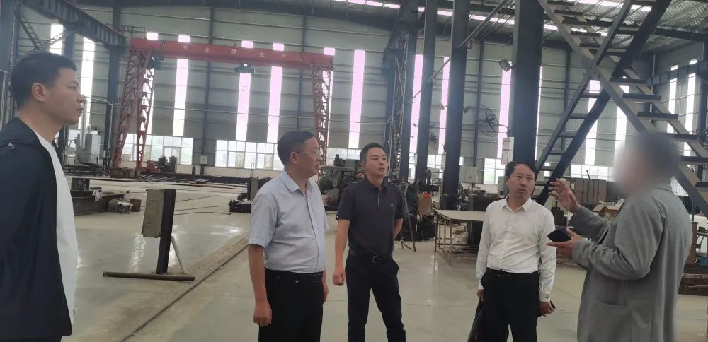 加緊推進時效，鞏固合作成果，增進落地可能！四川某地方政府實地考察機械設(shè)備零部件擴建投資選址項目企業(yè)
