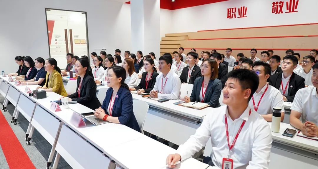 集團(tuán)項(xiàng)目開(kāi)發(fā)工作全面提速提質(zhì)提效！6月中旬，集團(tuán)共38個(gè)優(yōu)質(zhì)投資選址項(xiàng)目通過(guò)評(píng)估