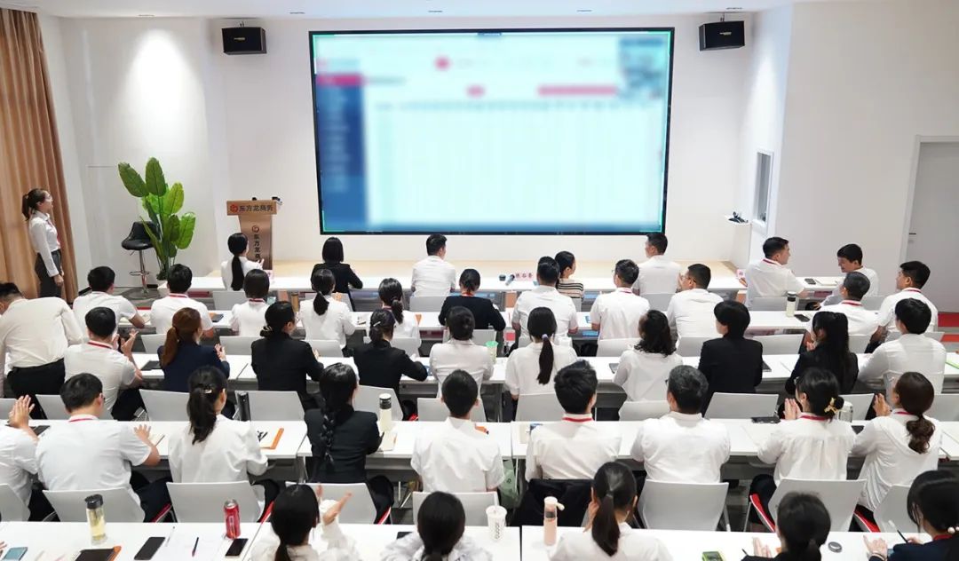 搶抓項(xiàng)目、靠前服務(wù)、推動(dòng)落地!7月下旬,集團(tuán)共35個(gè)優(yōu)質(zhì)投資選址項(xiàng)目通過評估 搶抓項(xiàng)目、靠前服務(wù)、推動(dòng)落地!7月下旬,集團(tuán)共35個(gè)優(yōu)質(zhì)投資選址項(xiàng)目通過評估
