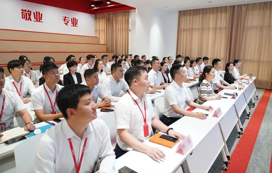 搶抓項(xiàng)目、靠前服務(wù)、推動(dòng)落地！7月下旬，集團(tuán)共35個(gè)優(yōu)質(zhì)投資選址項(xiàng)目通過評估