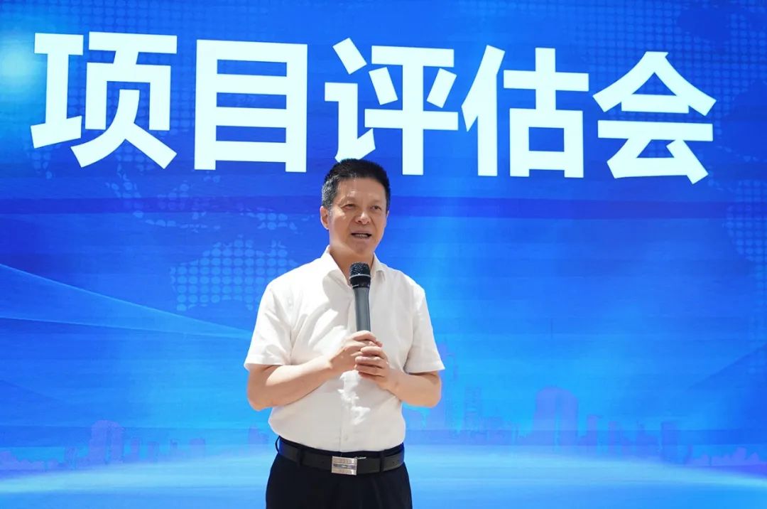搶抓項(xiàng)目、靠前服務(wù)、推動(dòng)落地！7月下旬，集團(tuán)共35個(gè)優(yōu)質(zhì)投資選址項(xiàng)目通過評估