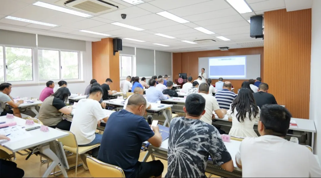 集團董事長/CEO陳谷音應邀做客上海交通大學，為云南省魯?shù)榭h鄉(xiāng)村振興干部50人團做專業(yè)招商實戰(zhàn)培訓！